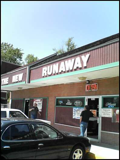 The Runaway Lounge, Northmoor