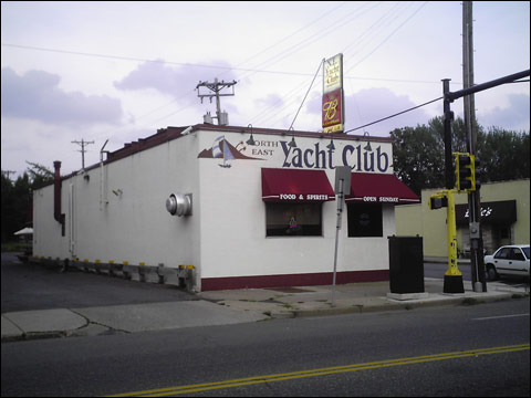 N E Yacht Club, Minneapolis