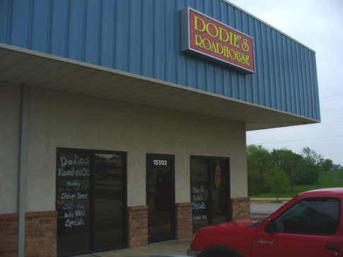 Dodie's Roadhouse, Basehor