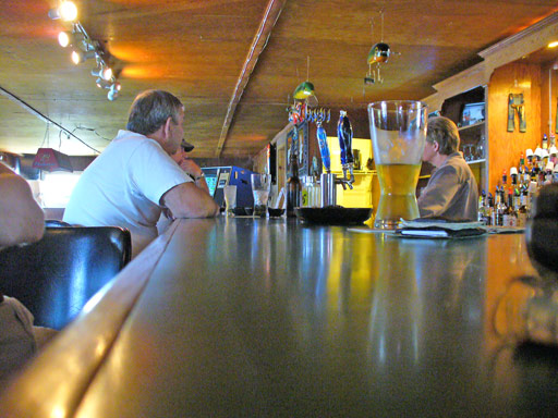 Fibbin Fisherman Lounge, Corydon