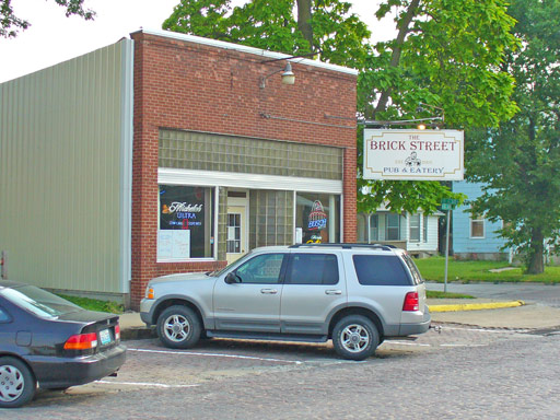 Brick Street Pub & Eatery, Albia