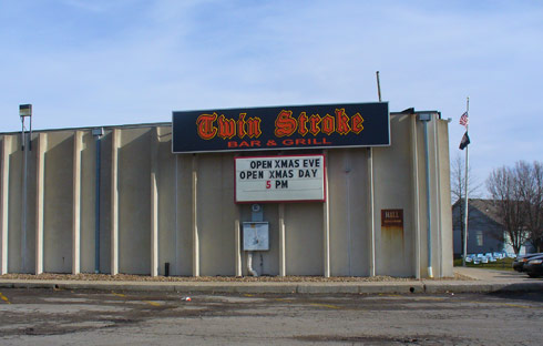 Twin Stroke Bar & Grill, Blue Springs