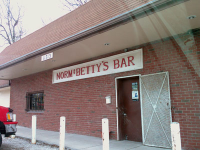 Norm & Betty's, Independence