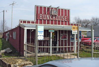 TD's Bunkhouse, Weston
