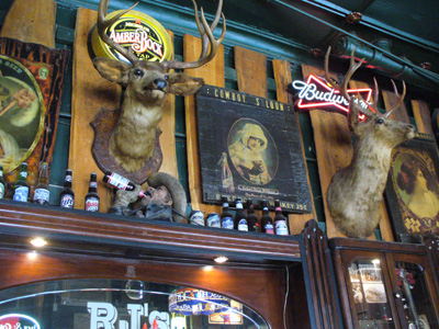 RJ's Bar, Weston
