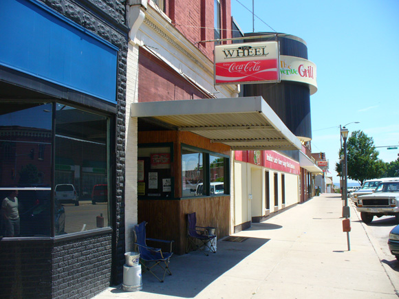 Wagon Wheel Bar, Nebraska City