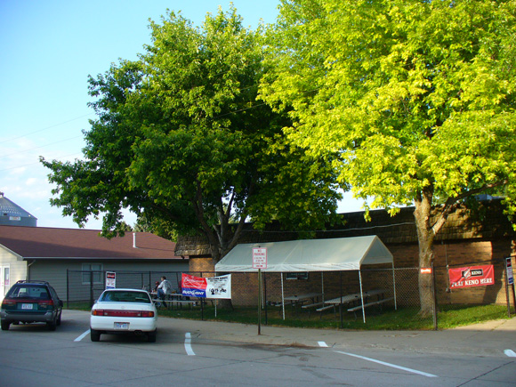 One Eyed Dog Saloon, Eagle