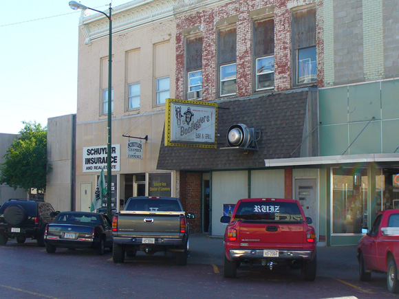 Bootleggers Bar & Grill, Schuyler