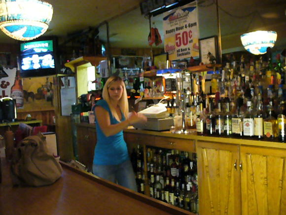 DJ's Bar & Grill, Fremont