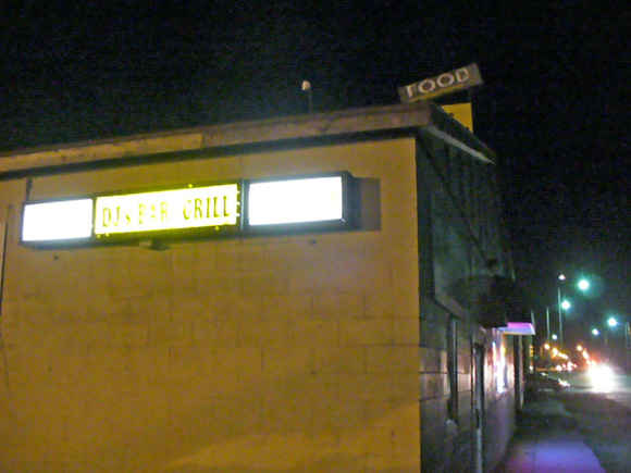 DJ's Bar & Grill, Fremont