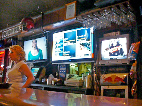 Rooster's Sports Bar, Pleasant Hill