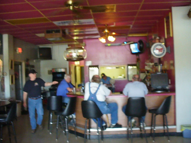 Highlander Bar & Grill, Grandview