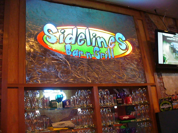 Sidelines Sports Bar & Grill, Iola