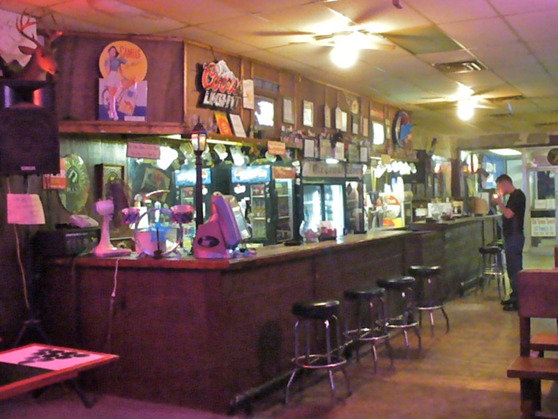 Lar's Olde Towne Tavern, Clarksville