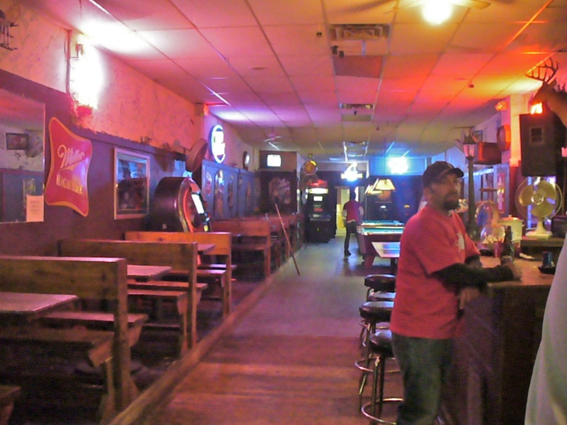 Lar's Olde Towne Tavern, Clarksville