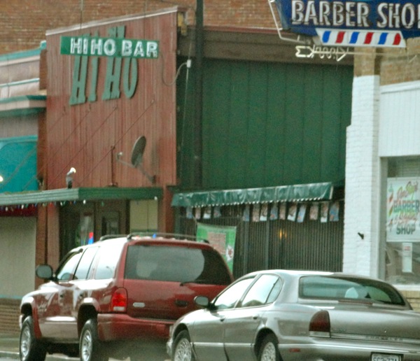Hi-Ho Bar & Grill , St. Joseph