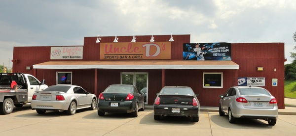 Uncle D's Sports Bar & Grill, St. Joseph