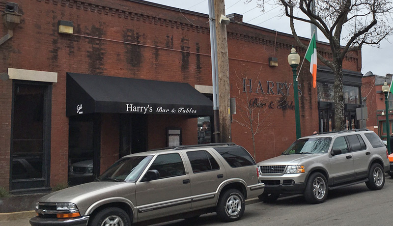 Harry's Bar and Tables, Kansas City