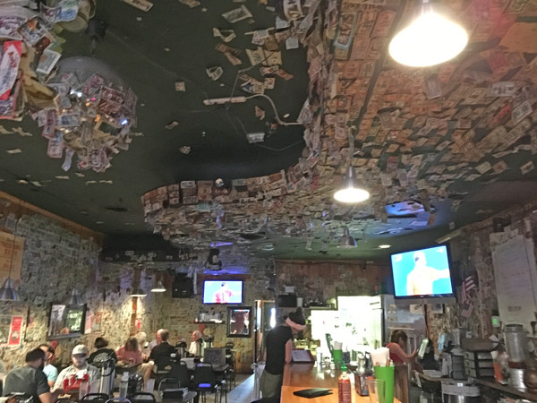 Cuzzy's, Minneapolis