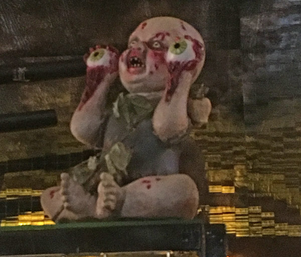 Donnie Dirk's Zombie Den, Minneapolis