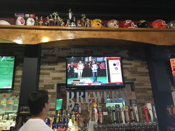 Brewer's Sports Bar, Blue Springs