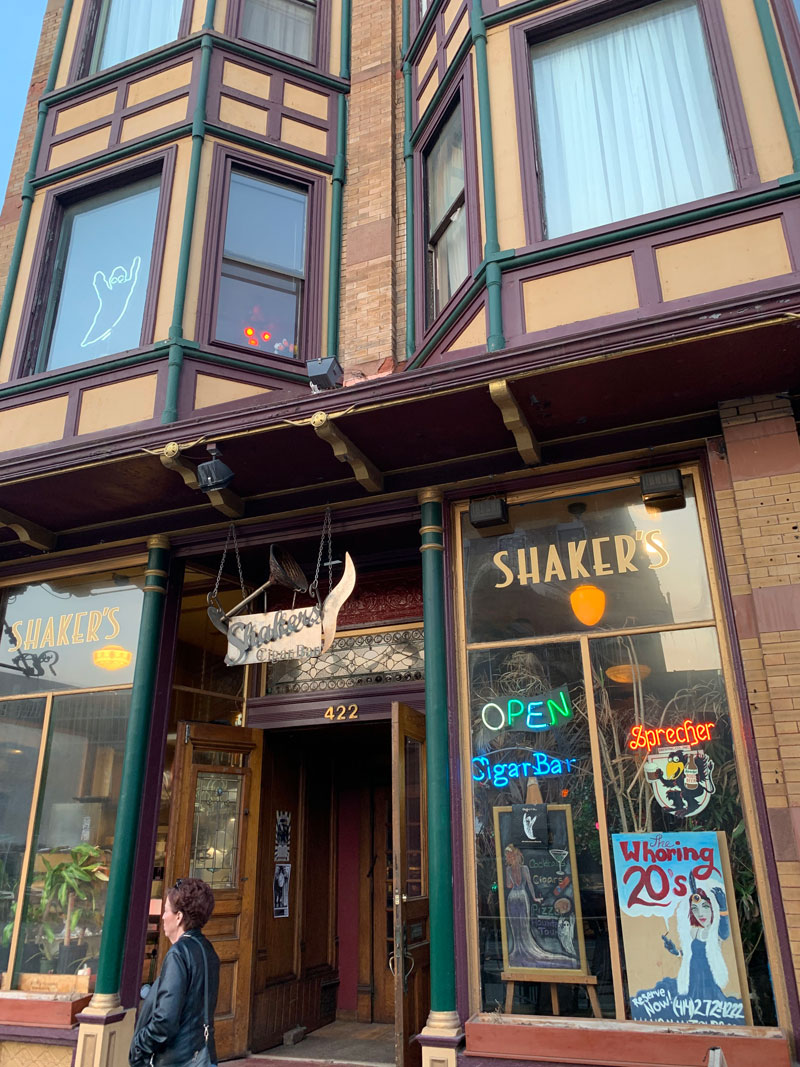 Shaker's Cigar Bar, Milwaukee