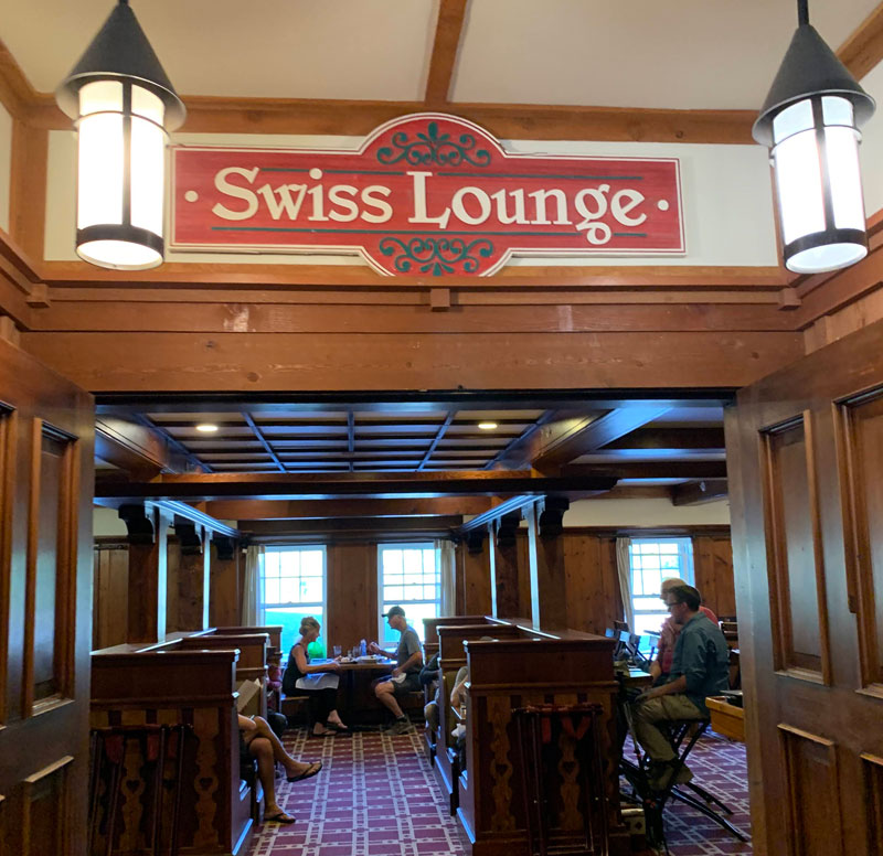 Swiss Lounge, Browning