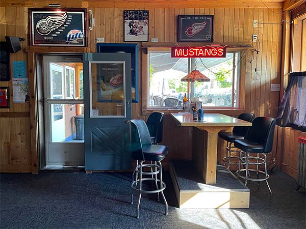 Barge Inn, Munising