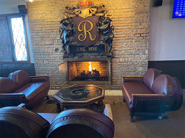 Ruckmoor Lounge, Columbus