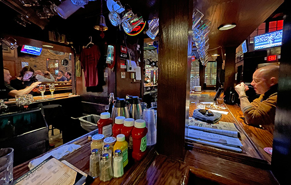 Lyon's Pub, Minneapolis