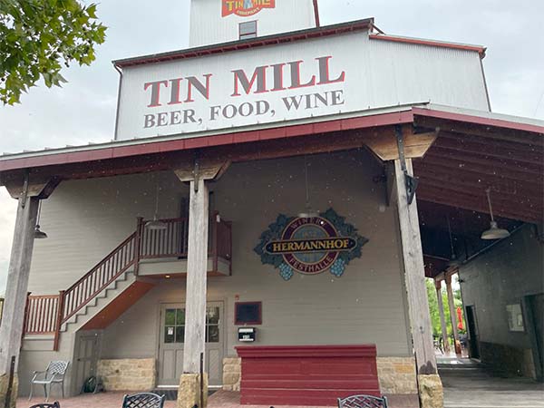Tin Mill Restaurant, Hermann