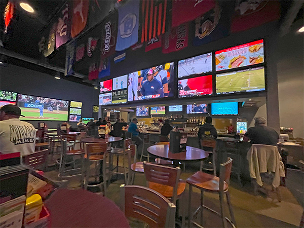 DJ's Dugout, Omaha