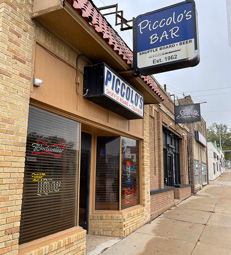 Piccolo's Bar, Omaha