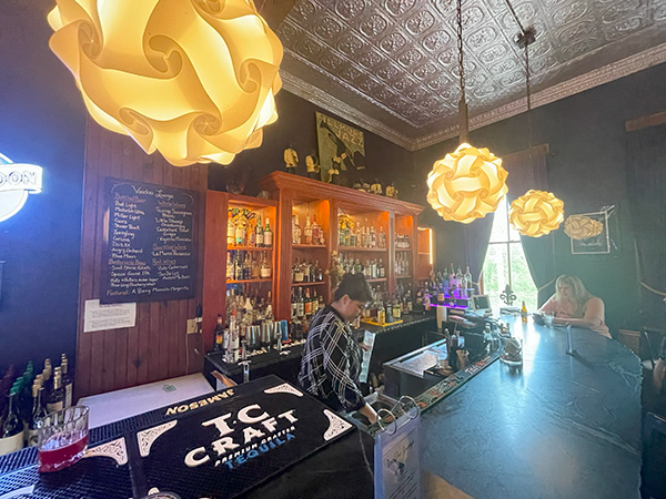 Voodoo Lounge, Eureka Springs