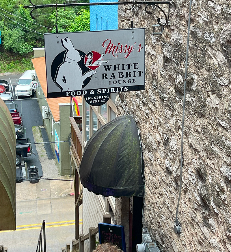 Missy's White Rabbit Lounge, Eureka Springs
