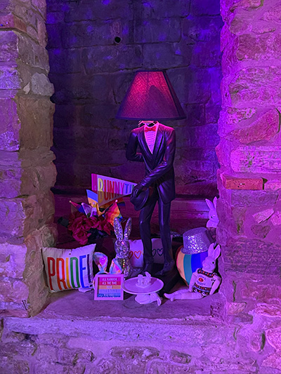 Missy's White Rabbit Lounge, Eureka Springs