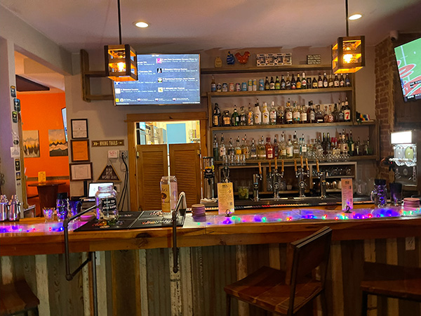 Gravel Bar @ Wanderloo Lodge, Eureka Springs