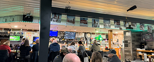 Biff's Bar & Grill, Kinde