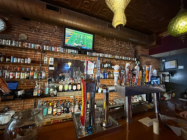 Finn's Food & Spirits, Hannibal