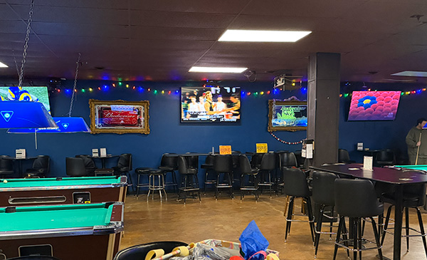 Edge On 7, Blue Springs